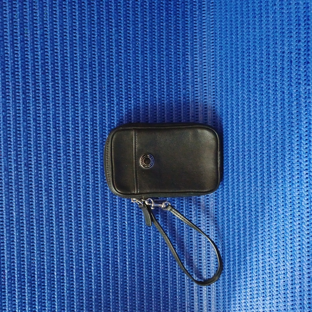 Auth Coach vintage wristlet